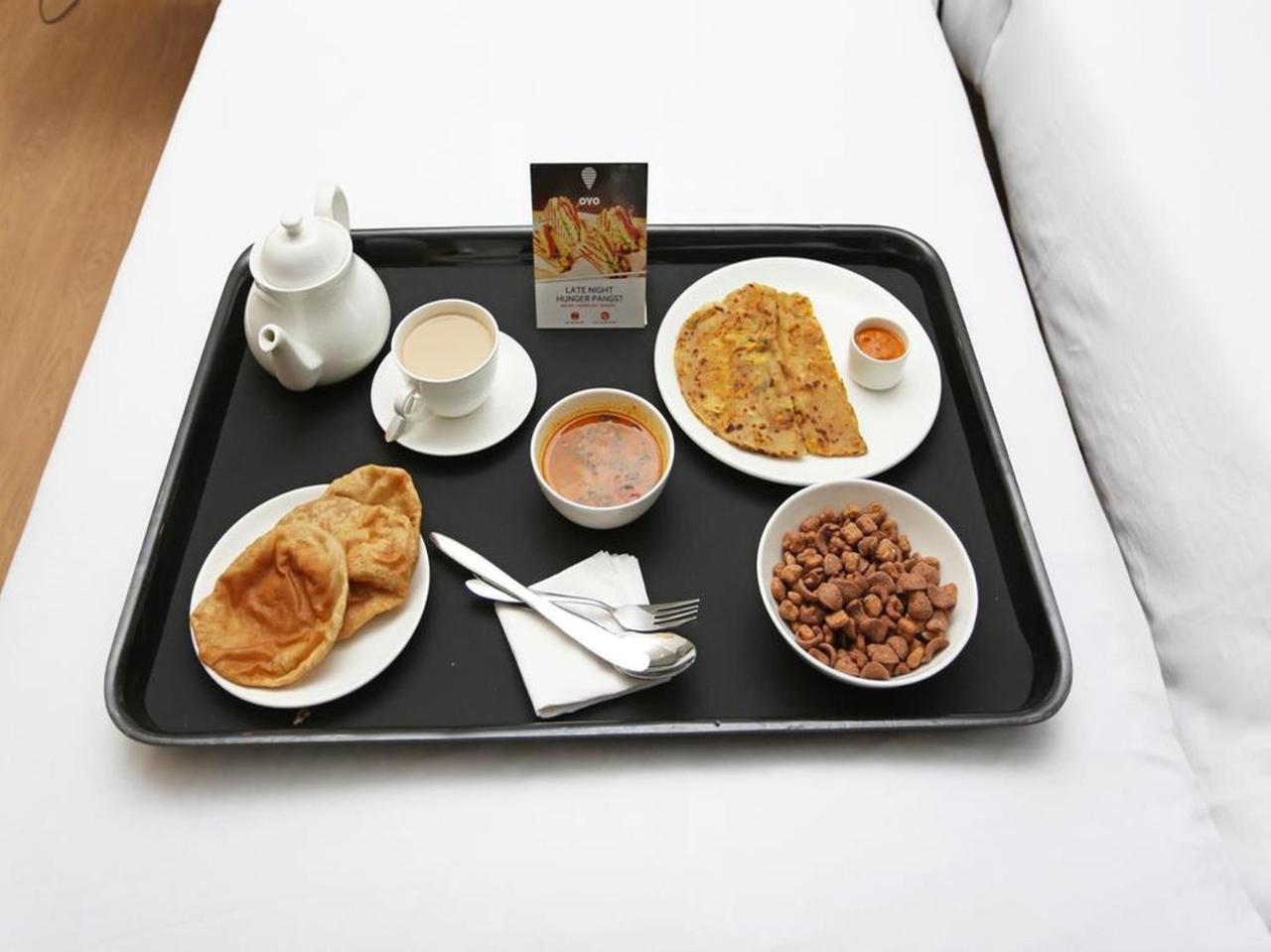 City Guest House - Dadar Мумбай Екстериор снимка